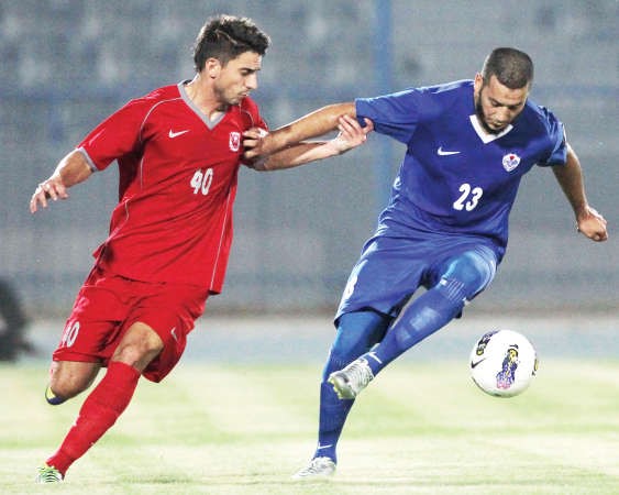 لاعب الشباب سليم كابي في مواجهة سابقة امام الفحيحيل