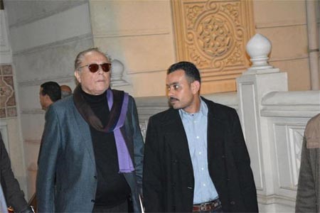 محمود عبد العزيز