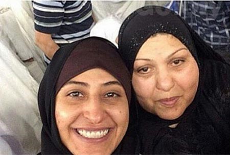 بالصور.. شجون الهاجري تؤدي مناسك العمرة وتنشر صورها بالحجاب
