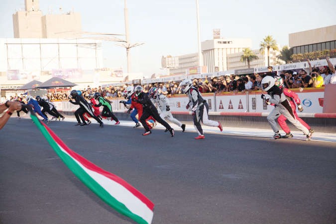 فوز فريق الخليج للكبلات بسباق GulfRun الكارتينغ للتحمل 4