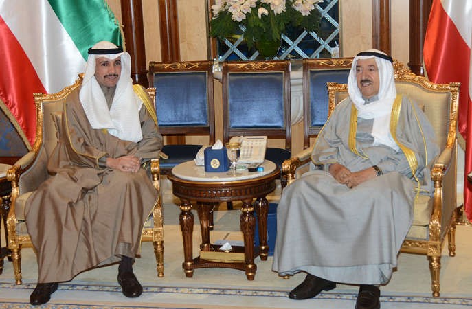 صاحب السمو الامير الشيخ صباح الاحمد مستقبلا رئيس مجلس الامة مرزوق الغانم 