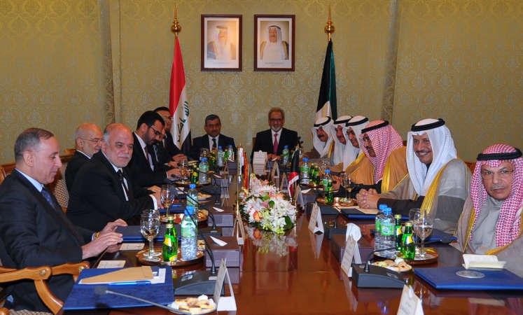 سمو رئيس الوزراء الشيخ جابر المبارك ورئيس الوزراء العراقي خلال جلسة المباحثات 