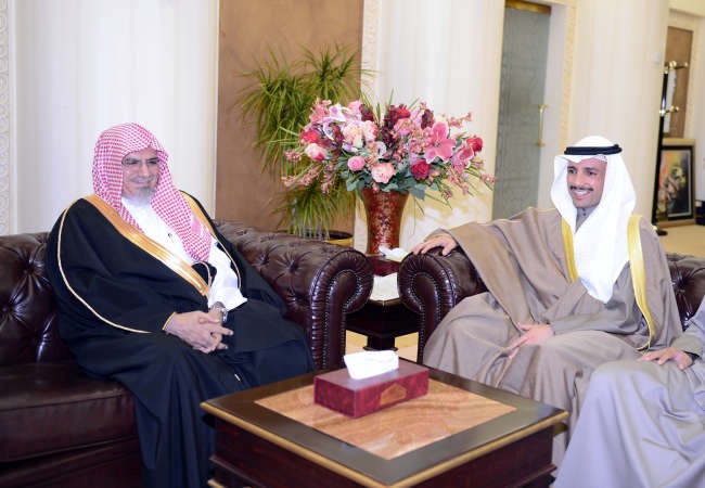 الرئيس الغانم خلال استقباله امام الحرم المكي دصالح بن حميد﻿