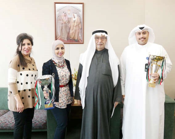 تكريم الموظفين الفائزين﻿