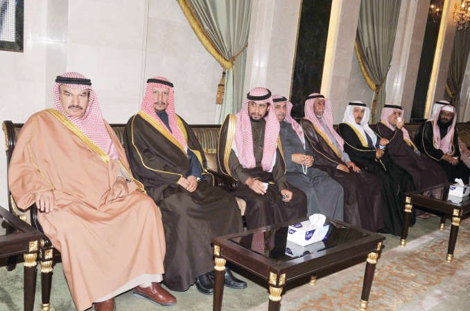 فالح مهاوش وعدوان بن طوالة ومهلهل بن سعيد ومطلق ابورقبة وعبدالله المكراد
﻿