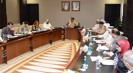 بالفيديو.. شرطة دبي توقع بعصابة اوروبية سرقت مجوهرات بملايين الدراهم بين دبي وباريس