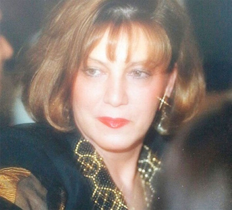 السيدة ابتسام اديب والدة سلاف
