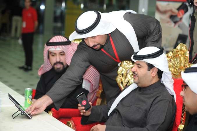 الشيخ دعيج الخليفة يدشن الخدمة﻿