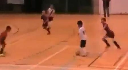 بالفيديو.. طفل برازيلي أبهر العالم بمهاراته 