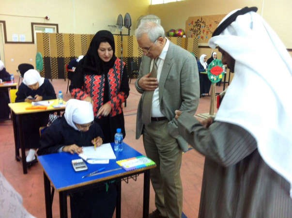 جانب من جولة الوزير العيسى على لجان الطالبات﻿