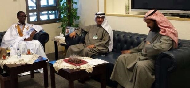 محمد العتيبي وعادل الجري مع الوفد الموريتاني﻿