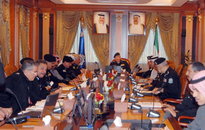 الفهد مترئسا اجتماع لجنة الشرطة ﻿