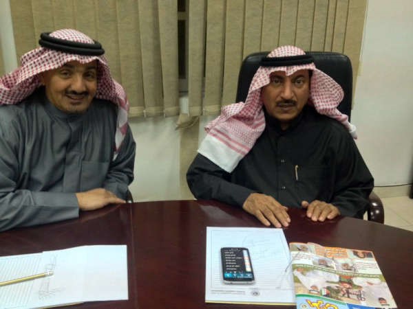 عوض الدماك وهادي الوطري خلال المؤتمر الصحافي﻿