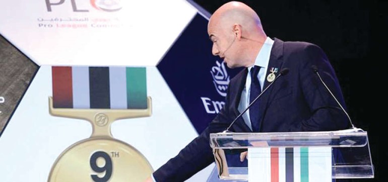 الامين العام للاتحاد الاوروبي لكرة القدم جياني انفانتينو مشاركا في المؤتمر