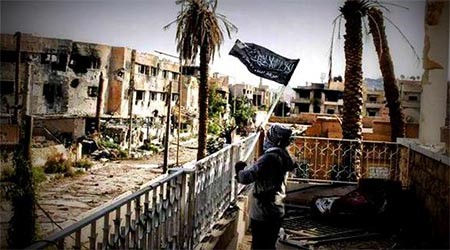 تعيين وال خليجي لدير الزور يشعل الخلافات بين «المهاجرين والأنصار» في «الدولة» 