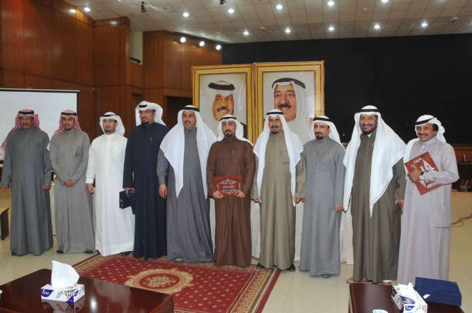 دعايد الحميدان والرائد فهد العنزي والملازم محمد المطيري مع عدد من المشاركين في الندوةمحمد هاشم﻿