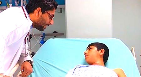 بالفيديو.. تدني علامة امتحان يدفع طفلاً فلسطينياً لشنق نفسه!