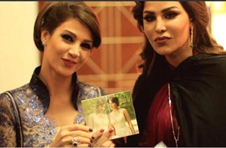 صورة تجمع أحلام مع أخيها.. هل يشبهها؟