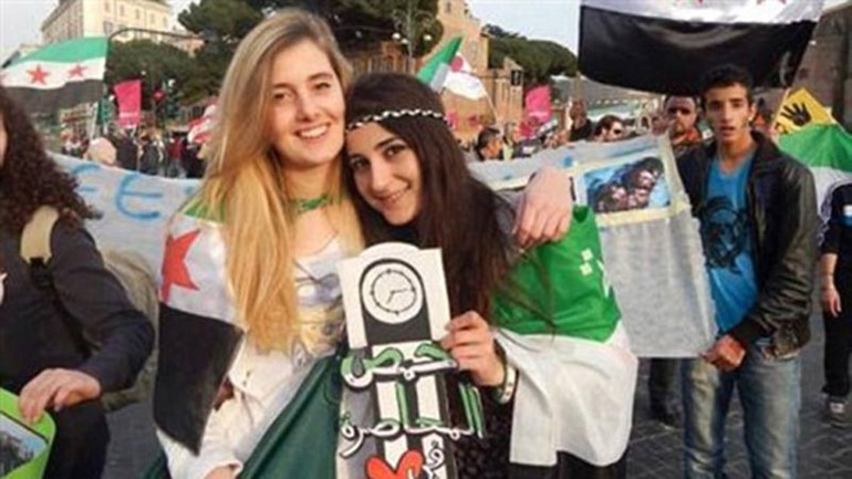 بالفيديو والصور.. إيطاليتان تستنجدان بحكومتهما لإنقاذهما من "داعش"