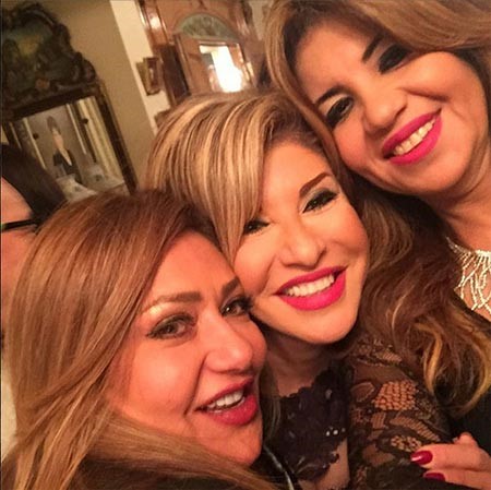 بالصور.. إلهام شاهين تحتفل بعيد ميلادها الـ 53 بحضور نجوم ونجمات مصر