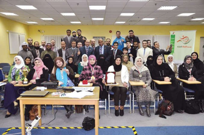 داحمد سمير والمشاركون في اجتماع الجمعية التاسيسية الرابع﻿