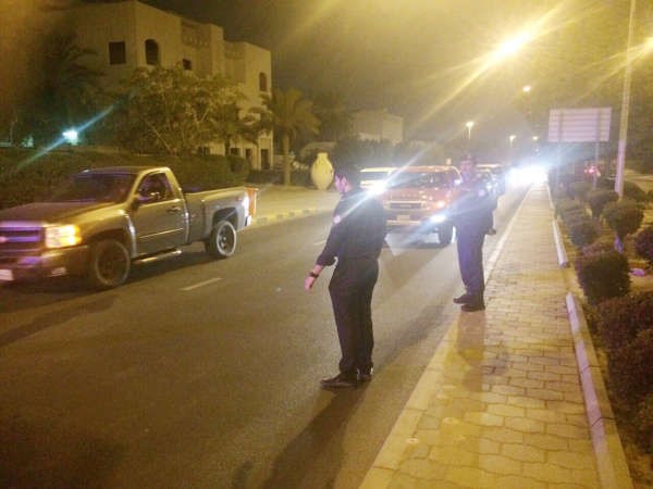 نقطة تفتيشية على احد الطرق الرئيسية في العاصمة﻿