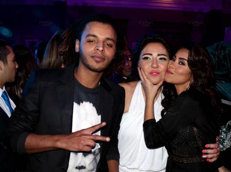 صورة: شيرين تهنىء العروسان مي كساب وأوكا في أول ظهور علني لهما بعد الخطوبة