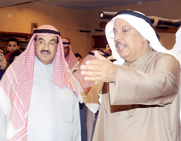 انور الرفاعي يقدم شرحا عن القرية﻿