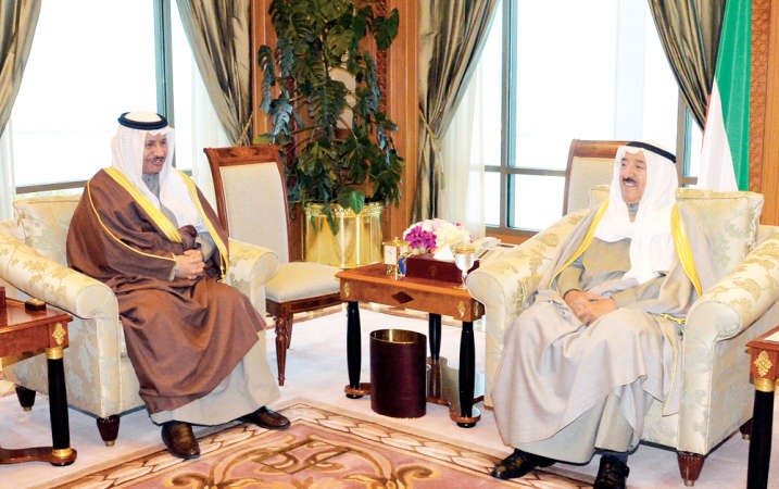 صاحب السمو الامير الشيخ صباح الاحمد خلال استقباله سمو رئيس مجلس الوزراء الشيخ جابر المبارك ﻿