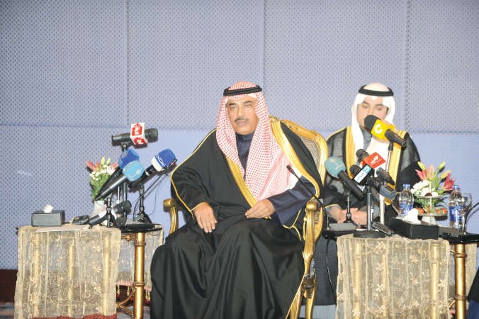 الشيخ صباح الخالد متحدثا الى الاعلاميين المصريين خلال اللقاءفريال حماد