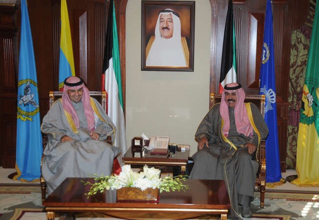 سمو ولي العهد الشيخ نواف الاحمد مستقبلا انس الصالح ﻿