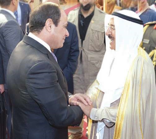 صاحب السمو الامير الشيخ صباح الاحمد مودعا الرئيس المصري عبدالفتاح السيسي ﻿