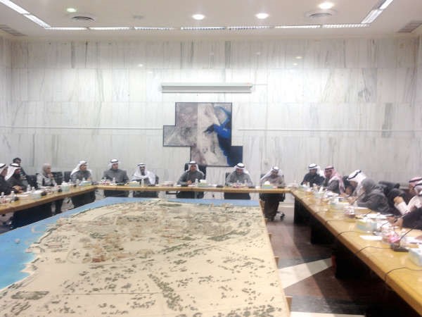 ﻿عبدالله الكندري لدى ترؤسه اجتماع لجنة التطوير والاصلاح ﻿