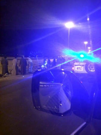 دوريات الامن تحيط بموقع الحادث على الكيلو 27
