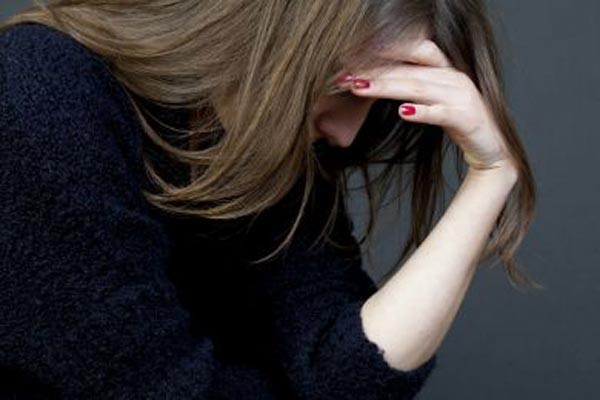 فضيحة متزوج ومتزوجة ألقي القبض عليهما متلبسين