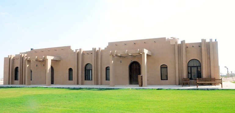 من المنشات الحديثة في القرية﻿