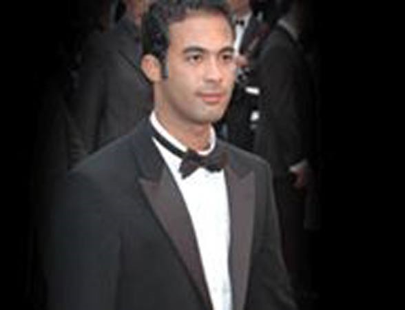 تعرّف على سبب انسحاب هيثم أحمد زكي من مسلسل عادل إمام