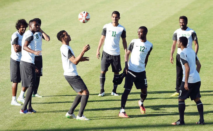 لاعبو السعودية في التدريبات الاخيرة افپ
