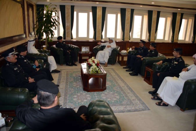 سمو الشيخ عبدالله ال ثاني مستقبلا الفريق الفهد والوفد المرافق له