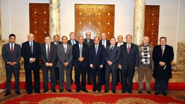الرئيس السيسي مع رؤساء عدد من الاحزاب السياسية المصرية امس الاول	 اليوم السابع﻿