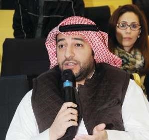 داود معرفي متحدثا خلال المؤتمر شاكرا زينعلي دعمها المبادرين 