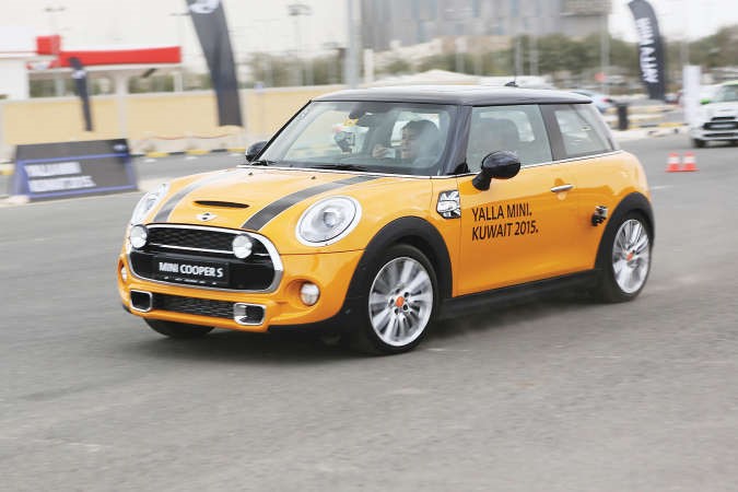 Yalla MINI فعالية المتعة والإثارة