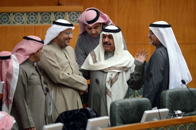 حمد سيف متوسطا بعض النواب والعبيدي