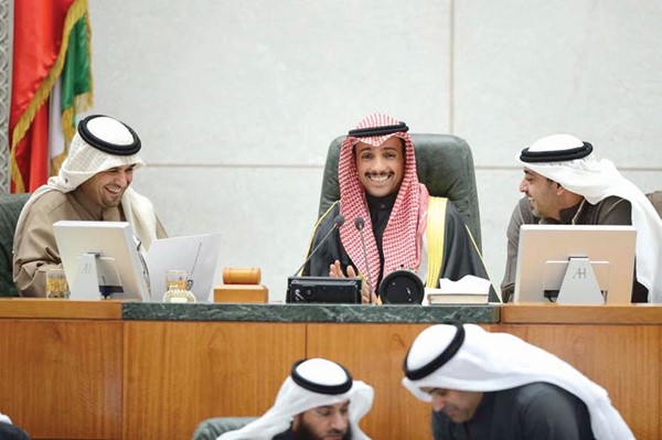 رئيس مجلس الامة مرزوق الغانم وانس الصالح والشيخ محمد العبدالله على المنصة هاني الشمري