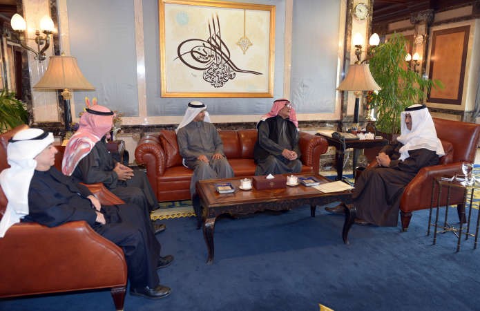  وسموه مستقبلا د صالح العجيري وخالد الجمعان وخالد الشعيبي وجمال ابراهيم﻿