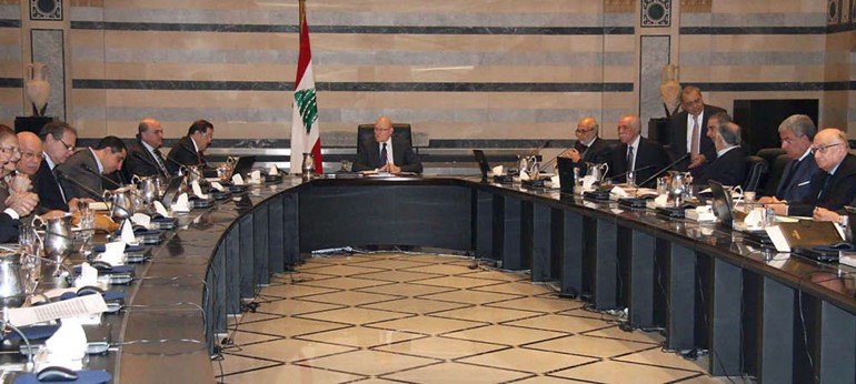 رئيس مجلس الوزراء تمام سلام مترئسا جلسة مجلس الوزراء في السرايامحمود الطويل