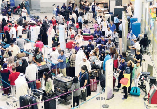 الجميع ينتظر العطلة للبعد عن الروتين ﻿