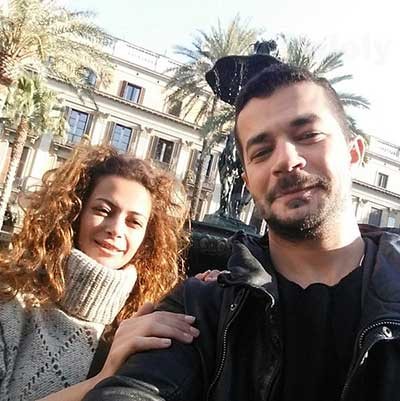 بالصور.. داليا مصطفى تستجم مع زوجها في أسبانيا