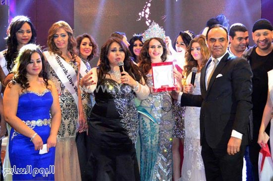 بالصور.. المغربية سلمى كظموط تحصد لقب ملكة جمال العرب 2015 