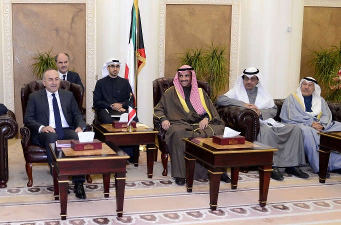 رئيس مجلس الامة مرزوق الغانم مستقبلا وزير الخارجية التركي﻿